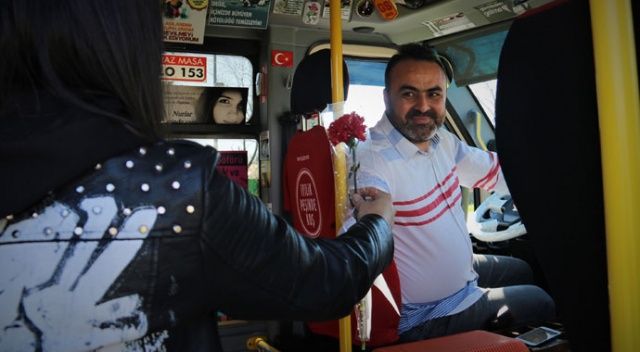 İstanbul’da bugün bu minibüste kadınlara ulaşım ücretsiz