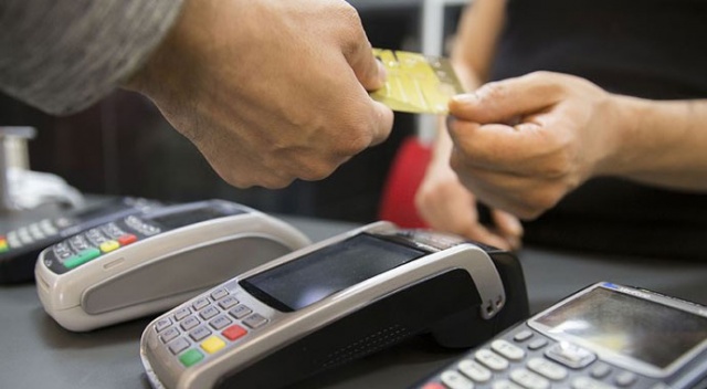 Kredi kartları için asgari ödeme oranı yüzde 20&#039;ye indirildi