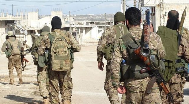 Muhalifler İdlib&#039;de stratejik Cebel Zaviye bölgesini geri aldı