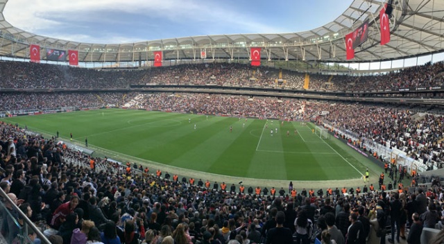 Vodafone Kupası’nda seyirci rekoru