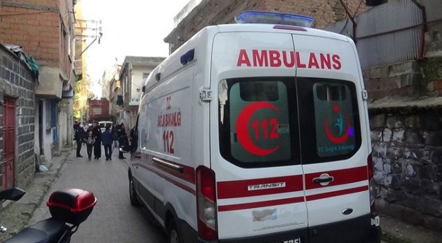 Diyarbakır’da silahlı kavgada top oynayan çocuk ile birlikte 3 kişi yaralandı