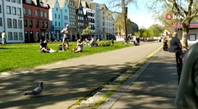 Güneşi gören Almanlar koronaya rağmen parklara akın etti