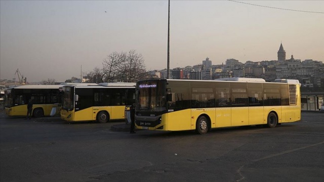 İBB, sağlık çalışanları için 150 otobüs tahsis etti