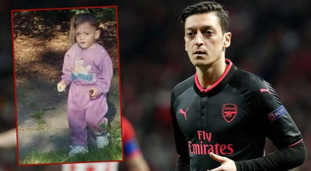 Mesut Özil&#039;in çocukluk fotoğrafı sosyal medyayı salladı