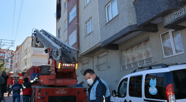 Türkeli&#039;de apartmanda korkutan yangın