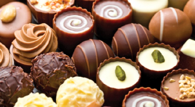 Bu bayram sevdiklerimize çikolatayı internetten göndereceğiz