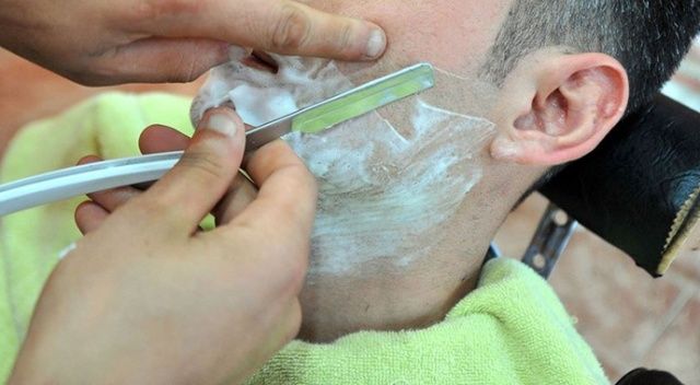 Halk sağlığı uzmanından &#039;makyaj ve sakal tıraşı&#039; için virüs riski uyarısı
