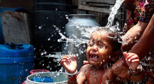 Hindistan&#039;da son 10 yılın sıcaklık rekoru kırıldı