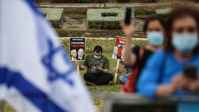 İsrail&#039;de Netanyahu-Gantz koalisyonu karşıtı gösteriler sürüyor