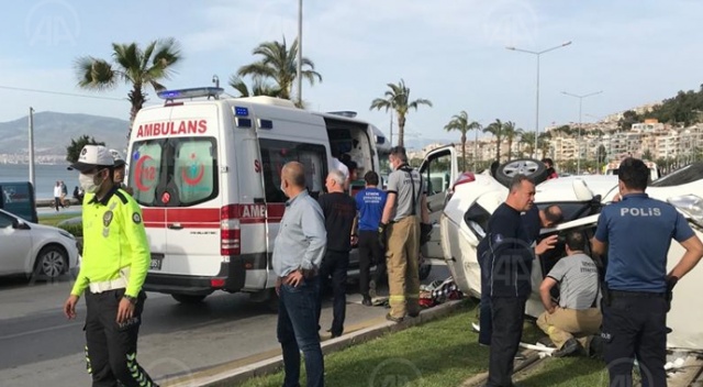 İzmir&#039;de trafik kazası: 2 yaralı