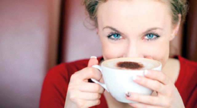Kahve kadınlarda yağlanmayı önlüyor mu?