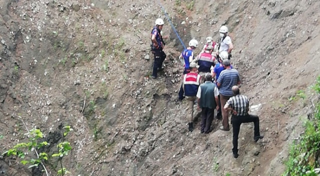 Samsun&#039;da yamaçta mahsur kalan şahıs kurtarıldı