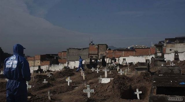 Brezilya&#039;da Covid-19 nedeniyle son 24 saatte 1272 kişi hayatını kaybetti