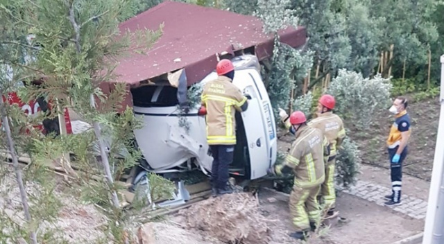 Bursa&#039;da hobi bahçesine dalan aracın sürücüsü hayatını kaybetti