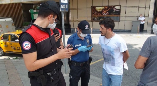 Taksim&#039;de polis ekiplerinden şok &#039;dar alan uygulaması&#039;
