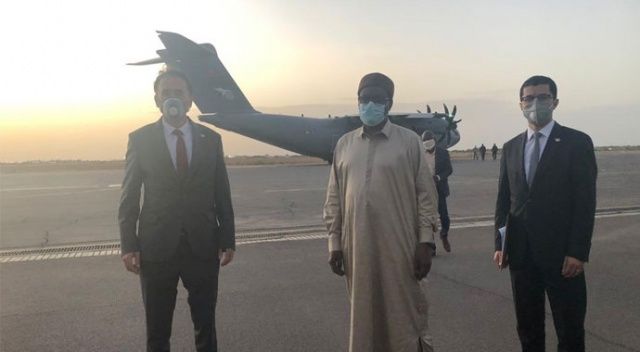 Tıbbi yardımları taşıyan uçağımız Çad&#039;a indi