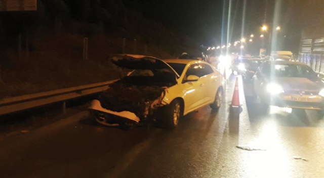 Gaziosmanpaşa&#039;da kaza: Trafik durdu