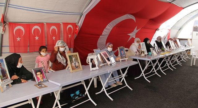 HDP önündeki ailelerin evlat nöbeti 315’inci gününde
