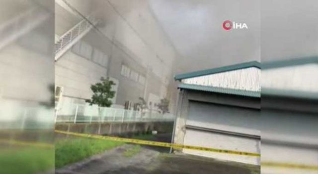Japonya’da fabrikada yangın: 3 itfaiyeci ve 1 polis öldü