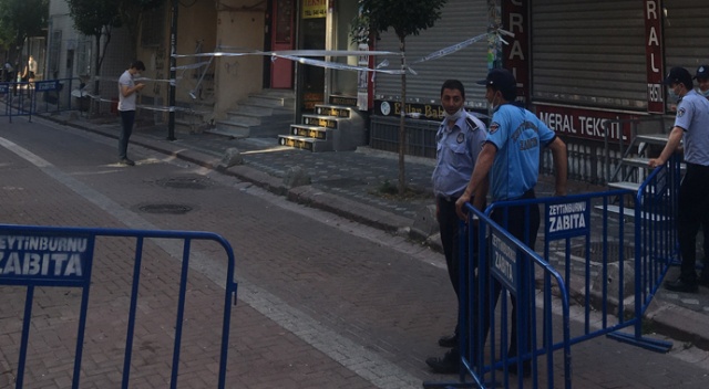 Zeytinburnu&#039;nda çökme riski taşıyan bina tahliye edildi
