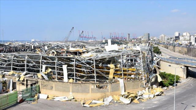 AFAD Beyrut Limanı&#039;nda arama kurtarma çalışmalarına başladı