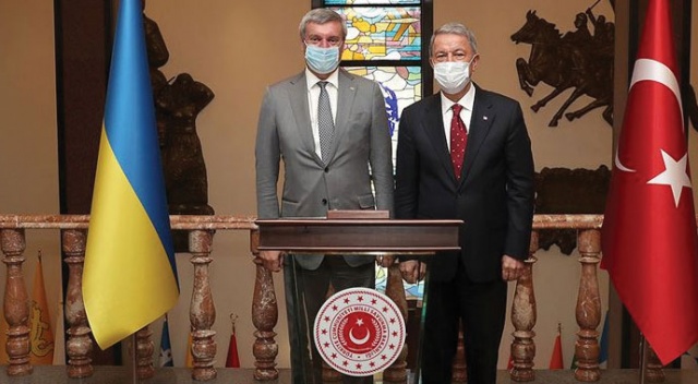Bakan Akar, Ukrayna Başbakan Yardımcısı Urisky&#039;i kabul etti
