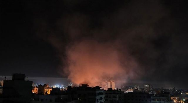 İsrail savaş uçakları Gazze&#039;yi vurdu
