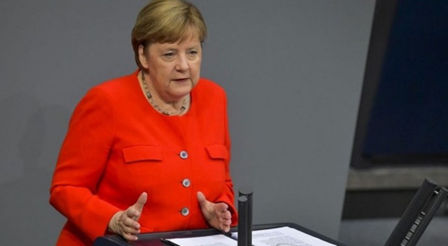 Merkel Doğu Akdeniz&#039;de diyalog çağrısını yineledi