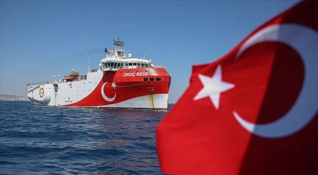Türkiye Oruç Reis&#039;le güneyindeki Yunan-Rum-Mısır kuşatmasını kırıyor