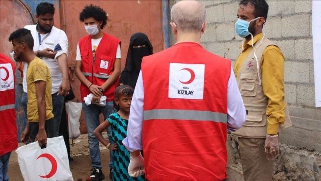 Yemen&#039;de Türk Kızılay 13 bin aileye kurban eti dağıtıyor