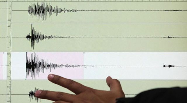 Akdeniz&#039;de 4,2 büyüklüğünde deprem