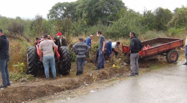 Bursa&#039;da traktör devrildi: 1 ölü, 2 yaralı