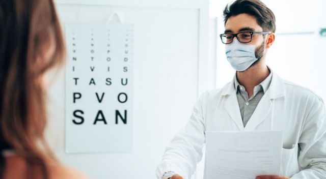 Çinli bilim insanları: Gözlük takanlara 5 kat daha az Covid-19 teşhisi konuluyor
