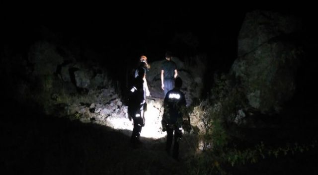 Dağlık alanda mahsur kalan 4 genç AFAD tarafından kurtarıldı