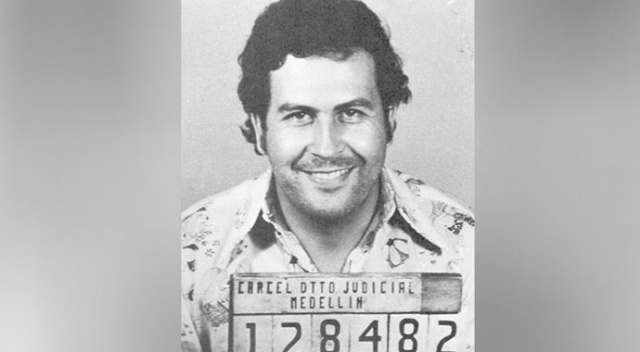 Gizli serveti ortaya çıktı! Escobar&#039;ın evinde duvara gizlenmiş 18 milyon dolar bulundu