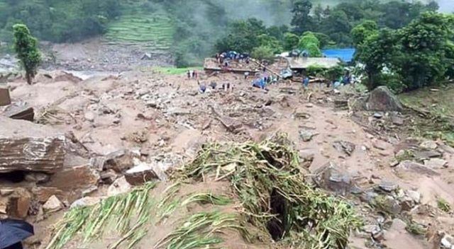 Nepal’de toprak kayması: 3 ölü, 28 kayıp