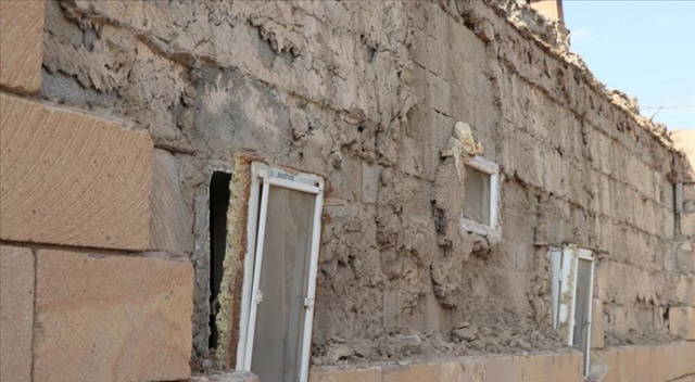 Niğde Valisi Yılmaz Şimşek: Depremin ardından 143 evin hasarlı olduğunu tespit ettik