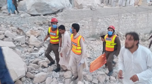 Pakistan’da mermer madeni çöktü: 11 ölü, 5 yaralı