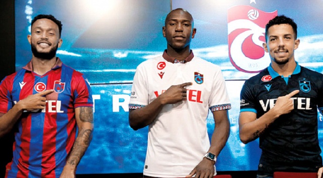 Trabzonspor üçlü çekti
