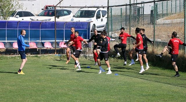 Yozgatspor&#039;da 12 oyuncu, 3 antrenör ve 1 masörün koronavirüs testleri pozitif çıktı
