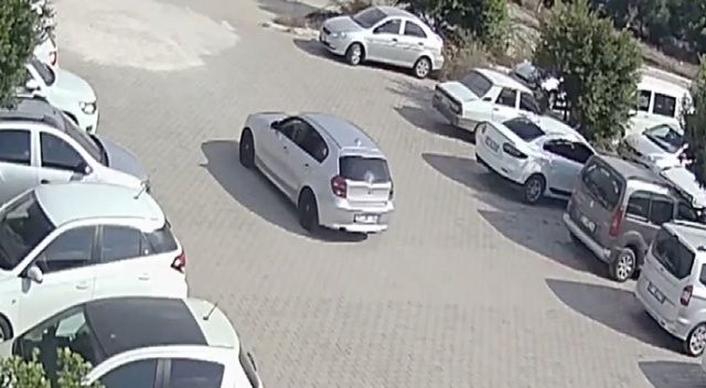 Adana&#039;da, morgda cenaze bekleyen çiftin otomobilindeki külçe altınlar çalındı