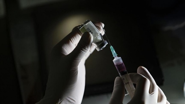 Afrika&#039;da 15 noktada Covid-19 aşı denemesi yapılıyor