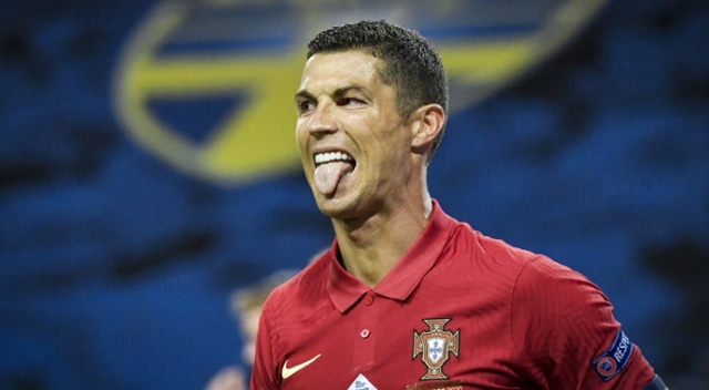Cristiano Ronaldo&#039;nun ambulans uçakla İtalya&#039;ya dönüşü tartışma konusu oldu