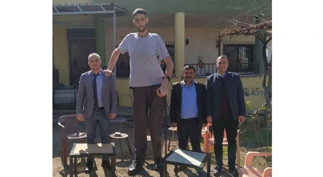 Dünyanın en uzun insanı Sultan Kösen, korona virüse yakalandı