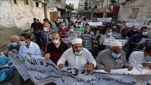 Gazze&#039;de Fransa Cumhurbaşkanı Macron&#039;un İslam karşıtı tutumu protesto edildi