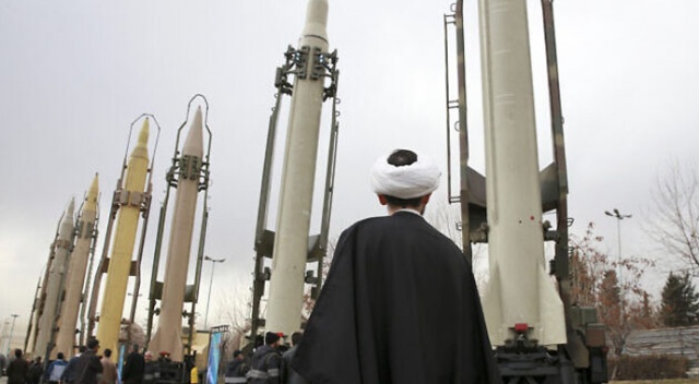 İran&#039;a yönelik 13 yıllık silah yaptırımı son buldu