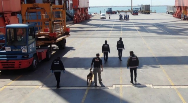 Mersin&#039;de yakalanan kokain yüklü gemi Brezilya&#039;dan Türkiye&#039;ye kadar adım adım takip edilmiş