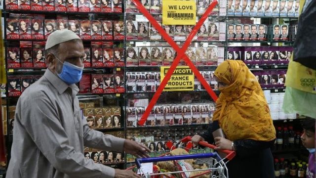 Pakistan&#039;da marketlerde Fransız ürünleri boykot ediliyor