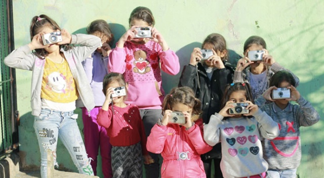 60 çocuk tarafından çekilen 100 fotoğraf, sanatseverlerle buluştu