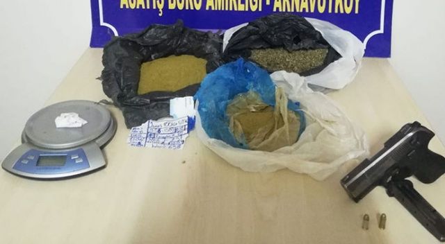 Arnavutköy’de operasyon yapılan evden 1,5 kilo uyuşturucu madde çıktı